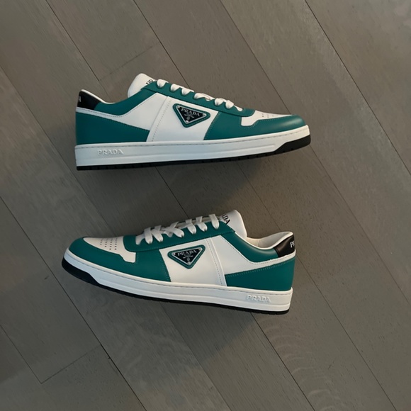 Prada Downtown Logo low top sneaker Bianca Verde size 9 - Picture 4 of 4